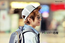 Henry [刘宪] - Page 6 Tumblr_ls2rflGpdT1qkn6llo2_250