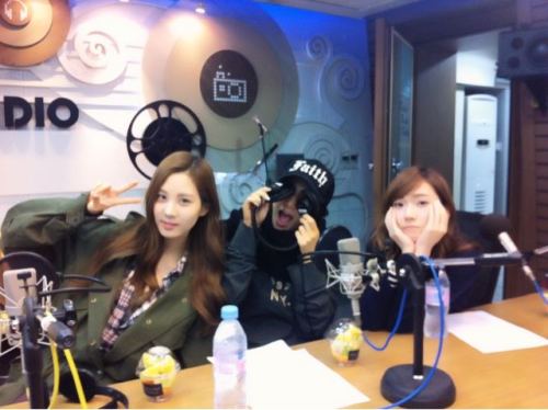 [صور] Tae,Soo,Fany,Seo,Yul & Sic في راديو Shim Shim Ta Pa.   Tumblr_ltzn0lBEGC1qhfsl7o2_500