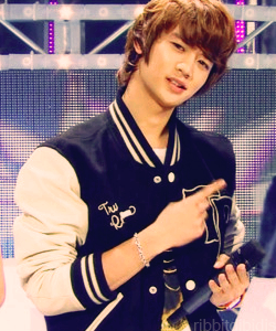 Minho - Página 24 Tumblr_lvlc3icXMK1qfpaooo5_250