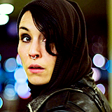 Noomi Rapace Tumblr_lx8ryf2VWq1qeksb7o4_250