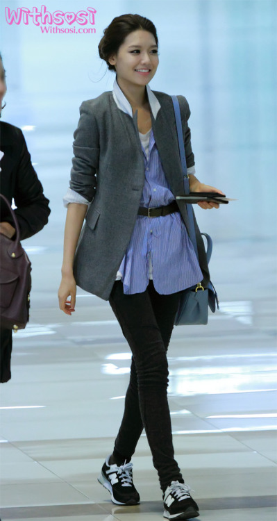 {PIC} 100112 Sooyoung Gimpo Airoport Tumblr_lxm2k09ZUN1qeeesfo1_500