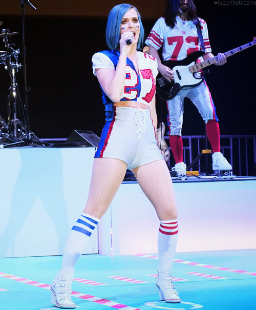 Katy Perry - Page 24 Tumblr_lyzeygxhlZ1qzbagvo1_500