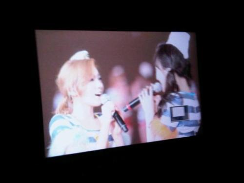 [PIC+VID+GIF][20/1/2012]∴♥∴ TaeNy ∴♥∴ Happy's Heaven ∴♥∴ Twinkle - Taeny Lấp Lánh - TaeTiSeo  ∴♥∴ - Page 23 Tumblr_lzaejzuBiP1r797jmo1_500