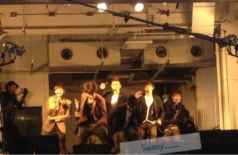 [OTHER] 120225 ZE:A Guerrilla live at America-mura Tumblr_lzyqzzeC5U1qd3h38o1_500