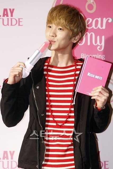 120229 Key @ Etude House Evento "Dear my lips-talk" Tumblr_m057tvDGEf1qff7woo1_500