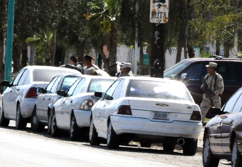 Quiso robar carro a soldados, capturado a balazos  Tumblr_m0610n51aj1r3n1bbo1_500