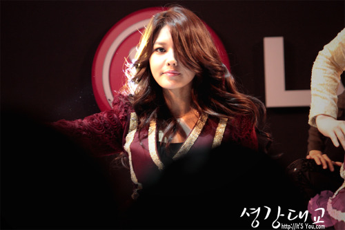  [PICS/GIF/VID]๑۩۞۩๑(¯•♥ CHOI SOO YOUNG ♥•´¯)๑۩۞۩๑ Tumblr_m1uhuuO4H51r4oun7o4_500