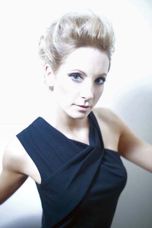 Joanne Froggatt - Página 13 Tumblr_m2edsaHgdy1rs7xcgo1_500