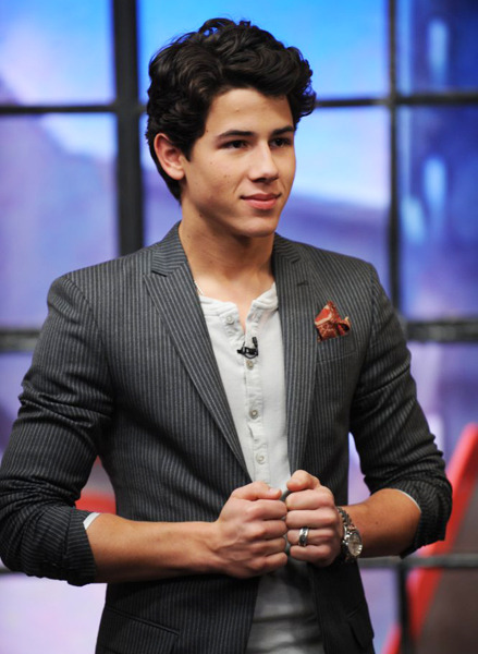 nicholas jerry jonas <3 - صفحة 3 Tumblr_kud1pfNyJC1qa2380o1_500