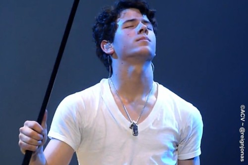 nicholas jerry jonas <3 - صفحة 9 Tumblr_kzjpuxESGp1qa5s1co1_500