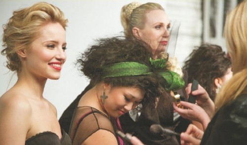 Las Chicas de GLEE recreando looks de Madonna para TV Guide Tumblr_l0rwaqNm3w1qagvaco1_500