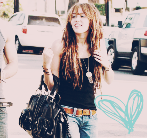 Miley Cyrus - Page 2 Tumblr_l5510w9v9i1qbnm1io1_500