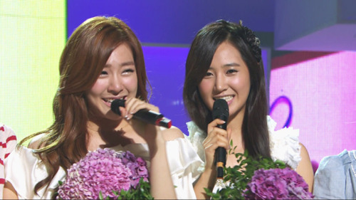 {000000} {FO} Tiffany y Yuri @ MBC Music Core  Tumblr_l6ey44Kd9r1qbdgyqo1_500