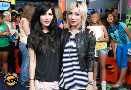 The Veronicas - Sayfa 21 Tumblr_l71p46qbNK1qat0cto1_500