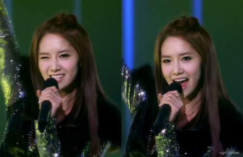  [Pics] [30.12.2010] Yoona @ KBS Gaygo Tumblr_le9em4ODzu1qeuxaxo1_500