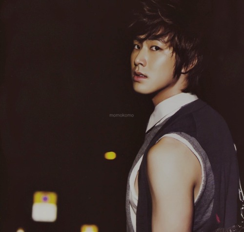 مكتبة لصور TVXQ العامة...هل لديك اي صورة لـ TVXQ؟؟ تفضل وضعها هنااااا ^^ - صفحة 4 Tumblr_lgkui3Rk1R1qdq47go1_500