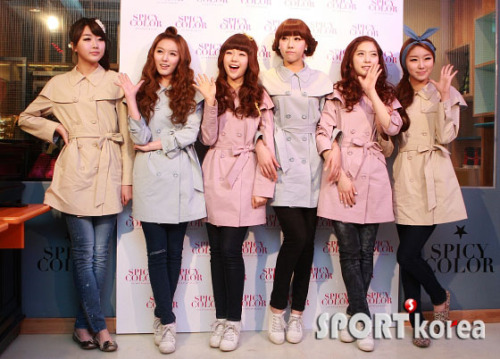 {Pics}{110221} Dal★Shabet asistencia a inauguración de ‘SPICY COLOR’. Tumblr_lgzqmrUhPz1qg4gqxo1_500