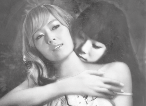 [PIC + GIF][30/10/2011] ♥  TaengSic Couple  ~ BYUN TỘC ♥ Happie Birthday Lép Phu Nhân 18/4/2012 - Page 3 Tumblr_ll619d6CWj1qaoig2o1_500