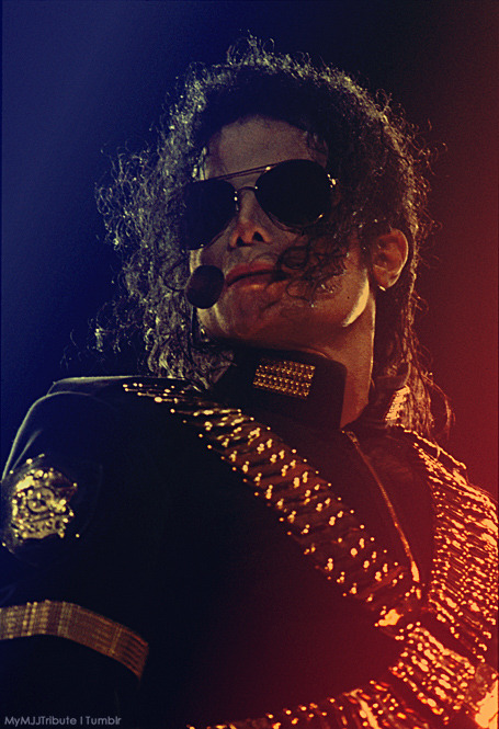 Dangerous tour - Page 4 Tumblr_lm61wioVQ41qdngago1_r1_500