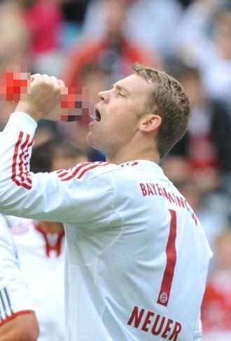 Manuel Neuer Tumblr_lnre1m2b0U1qhxdz0o1_400