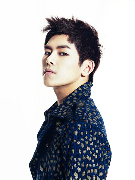 Lee HoWon 이호원 aka Hoya Tumblr_lonvvobsg61qc32n5o1_500