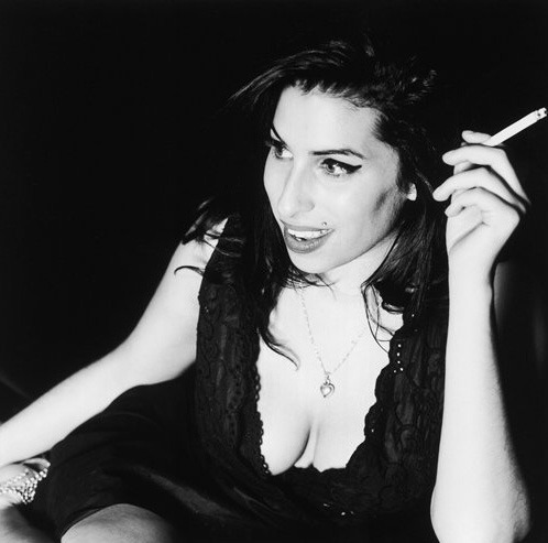 Amy Winehouse morte Tumblr_losp3xoAgY1qh3r5zo1_500