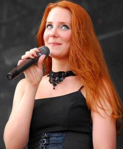 Fotos de Simone Simons - Página 21 Tumblr_lpl6alqO3k1qjb5wzo1_500