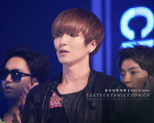 Leeteuk [이특] - Page 8 Tumblr_lpv9g8PCvM1qa7tfso1_500