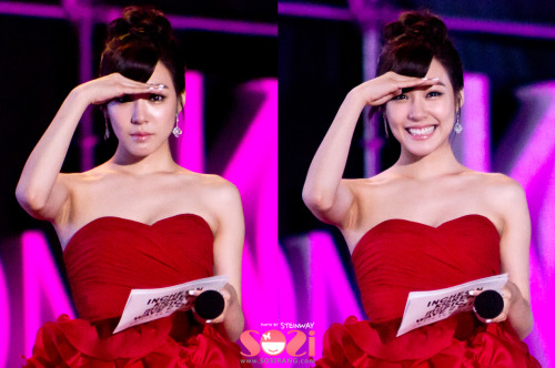 [PICS][GIFS][14-08-2011] Tiffany unnie ah - Yêu unnie quá đi mất Tumblr_lpwy2pUAmk1qf0bv1o1_500