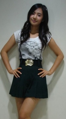 [PICS][GIFS][21-08-2011] Kwon Yuri - Người tôi yêu nhất Tumblr_lq0ihyUrah1qfa6gko4_250