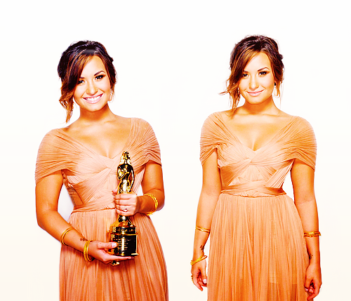 Demi Lovato  - Page 11 Tumblr_lrfx7xTwvK1qam7ojo1_r1_500