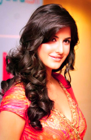 Katrina Kaif - Stránka 2 Tumblr_ls2gczO7Ha1qd17e7o1_400