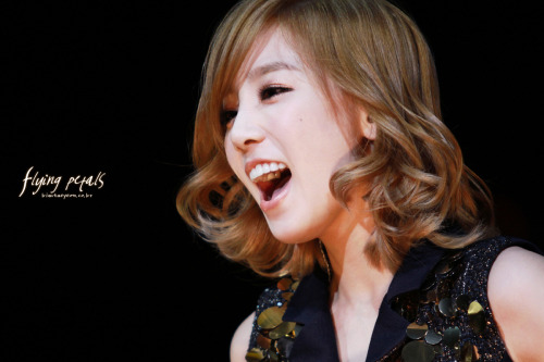 Taeyeon (Kim Taeyeon 김태연) - Page 5 Tumblr_ltkh0b6Fz91qahidbo1_500