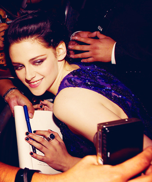 Kristen Stewart - Page 18 Tumblr_luols5PNvv1qa4w2ho1_500