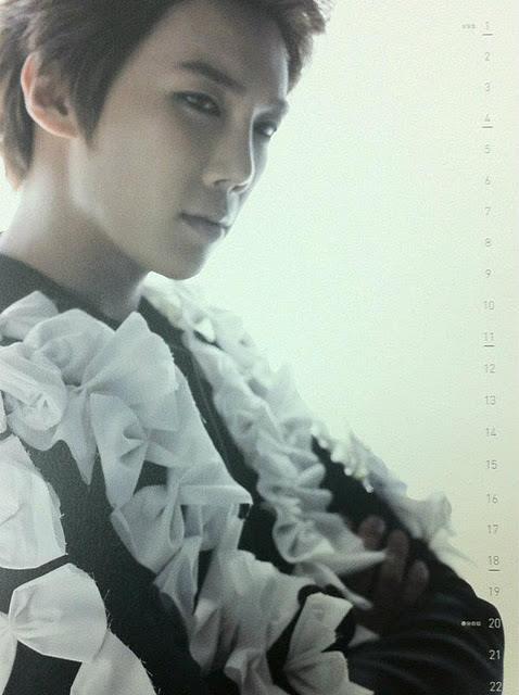 SS501 Park Jung Min  calendario 2012  Tumblr_lxbscxEC7U1qj6q2lo1_500