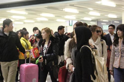 [PICS][14-01-12] Taeyeon- Incheon Airport Tumblr_lxtss2lVlI1r77uuao1_500