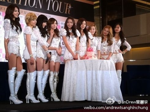 [PREVIEW/FANTAKEN][15-012012][UPDATE] SNSD @ HK Concert! Tumblr_lxu3tjEuUC1qd704zo1_500