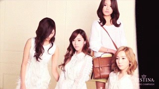 [PIC + GIF][30/10/2011] ♥  TaengSic Couple  ~ BYUN TỘC ♥ Happie Birthday Lép Phu Nhân 18/4/2012 - Page 13 Tumblr_lyp6zmlZPx1qgp9jbo5_400