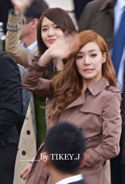 SNSD @ Burberry Prorsum 2012 Tumblr_lzq7qkohae1qfrjfbo1_500