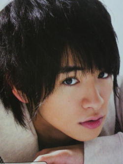 Chinen Yuri Tumblr_lzrhkv6B7D1qk3nvxo3_250