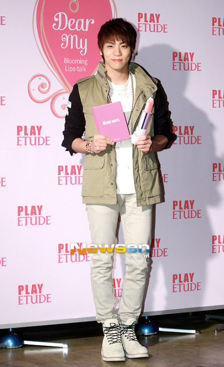 120229 SHINee @ Etude House Evento "Dear my lips-talk" Tumblr_m057vijvji1qff7woo1_500