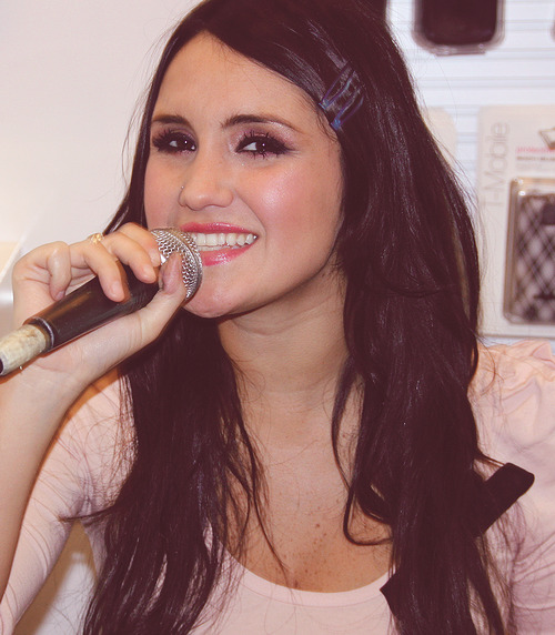 Dulce Maria [7] - Page 32 Tumblr_m07v3lSVZM1qjyp96o1_500