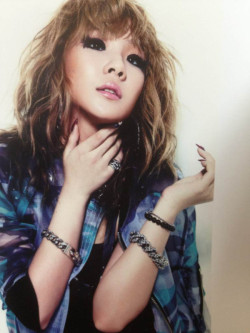 CL (Lee Chaerin) - Page 4 Tumblr_m1mxyhy2Lx1qb7crdo4_250