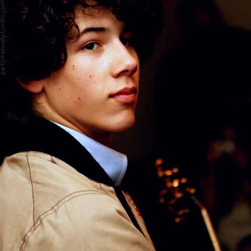 nicholas jerry jonas <3 - صفحة 7 Tumblr_kxpm03byrs1qzu6qmo1_500