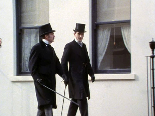 Jeremy Brett KÉPEK, FOTÓK - Page 11 Tumblr_l4h9uix3b51qc5vmlo1_500