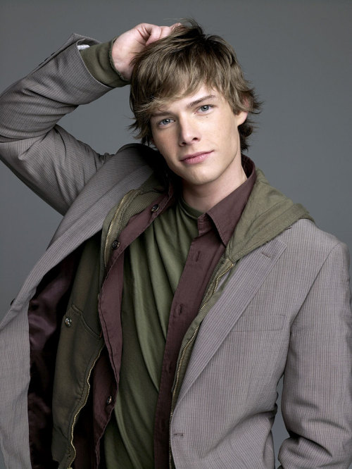 Chris Forester // Hunter Parrish Tumblr_l5s41yeh6w1qzmtjxo1_500