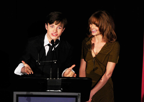 Jayma en 'Hollywood Style Awards' 2010 Tumblr_ldcq3dtMAV1qagawvo1_500