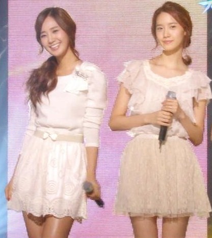 [PICS][9/10/2011] YoonYul's Love Story ๑۩۞۩๑  We are more than real *!!~ - Page 30 Tumblr_lfl2zuyCVG1qbalato1_500