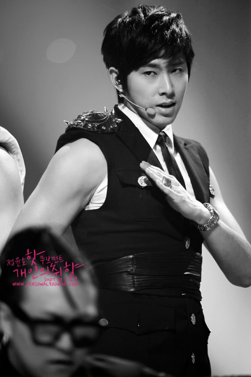 مكتبة لصور TVXQ العامة...هل لديك اي صورة لـ TVXQ؟؟ تفضل وضعها هنااااا ^^ - صفحة 4 Tumblr_lhkhirzcMK1qcv7xno1_500