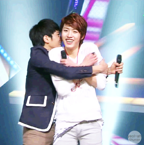 [PICS] Fotos MyungYeol ♥ Tumblr_lipls1dfTf1qflg9yo1_500